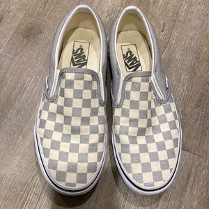 Vans checkerboard sneakers. Women’s size 8. Like new, only worn twice.